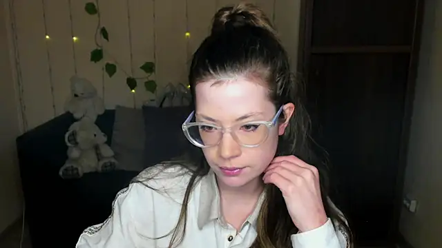 Alicia redfollow online show from 01/14/25, 06:24