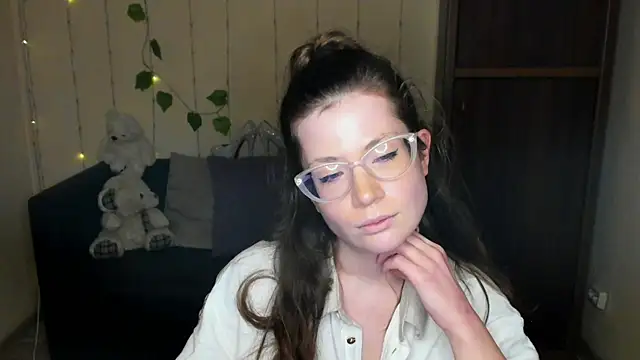 Alicia redfollow online show from 01/14/25, 12:45