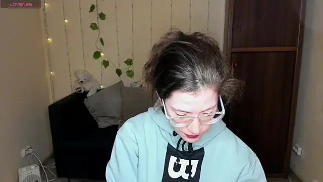 Alicia redfollow online show from 01/26/25, 06:28