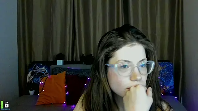 Alicia redfollow online show from 02/12/25, 03:40