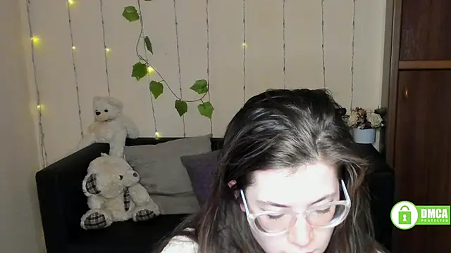 Alicia redfollow online show from 02/13/25, 03:39