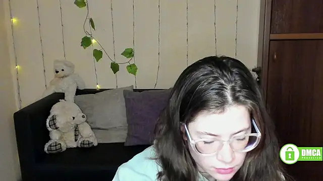 Alicia redfollow online show from 02/16/25, 03:37