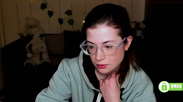 Alicia redfollow online show from 02/19/25, 06:21