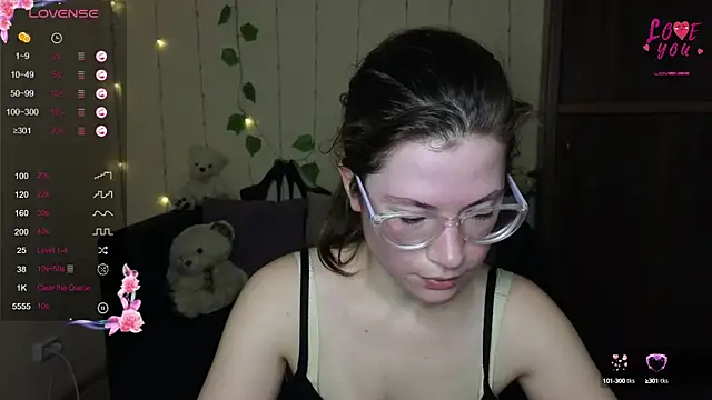 Alicia redfollow online show from 03/20/25, 12:22