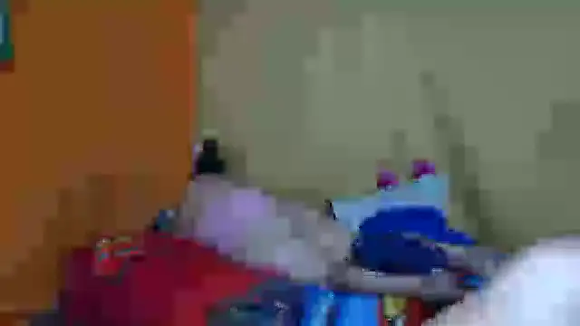 Snapshot of pecadodulce123 chatting on 11/16/25, 04:29 pecadodulce123 online show from 11/16/25, 04:29