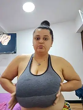 Miss balloonsmila online show from 10/05/25, 05:11