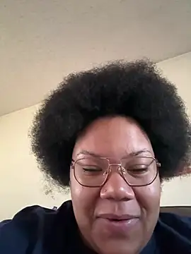 InterRacialFacial7296 online show from 02/08/26, 10:57