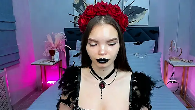 Curvy Dynamite  online show from 10/29/25, 01:08