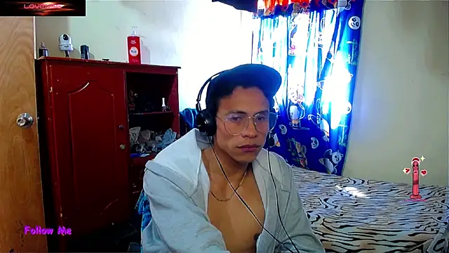 Willy Mate online show from 10/16/25, 06:53