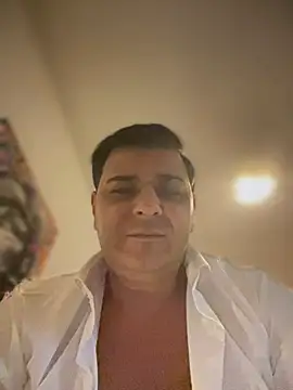 SecretlyDD online show from 01/31/25, 05:53