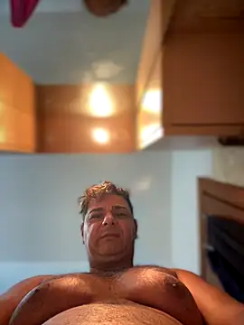 Snapshot of SecretlyDD chatting on 10/30/25, 08:16 SecretlyDD online show from 10/30/25, 08:16