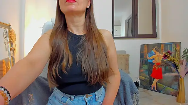Julya Anna online show from 05/19/26, 03:57