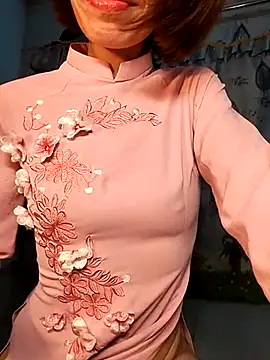 Lucy limon online show from 03/05/25, 10:44