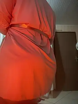 pAuLa - online show from 02/21/25, 05:46