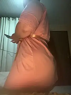 pAuLa - online show from 02/21/25, 01:11