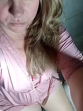 pAuLa - online show from 09/26/25, 01:31