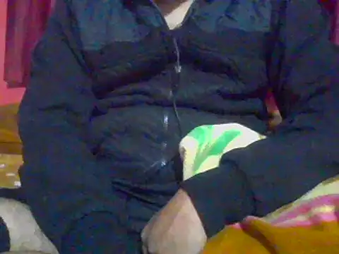 Snapshot of sanju-9973 chatting on 01/30/25, 12:18 sanju-9973 online show from 01/30/25, 12:18