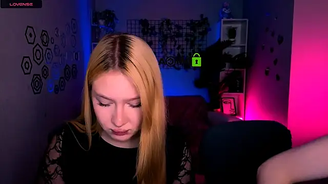 playful sophie online show from 06/07/26, 07:28