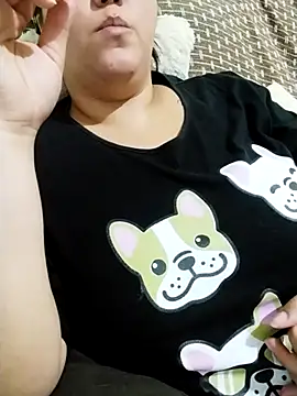 Snapshot of Paolaa_hoot chatting on 10/21/25, 10:43 Paolaa hoot online show from 10/21/25, 10:43