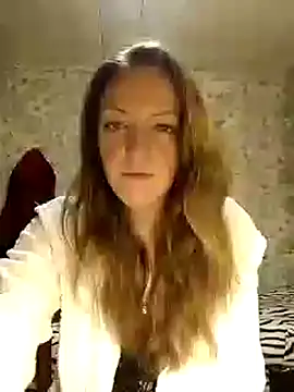 KattyLuuu online show from 12/28/24, 05:23