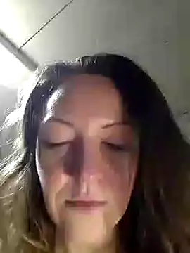KattyLuuu online show from 12/29/24, 06:03