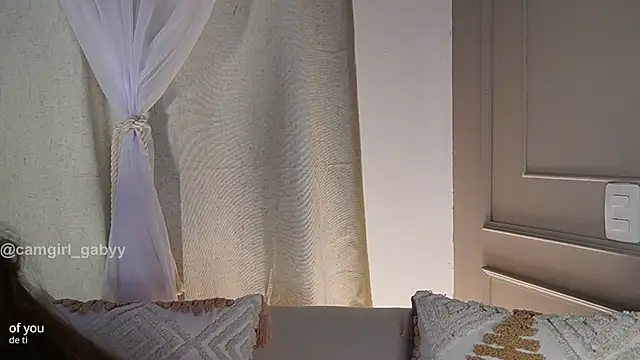Gaby Ferrer online show from 06/08/26, 03:45