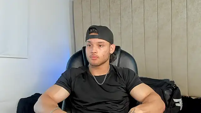 jeicob gagnon online show from 10/30/25, 03:46