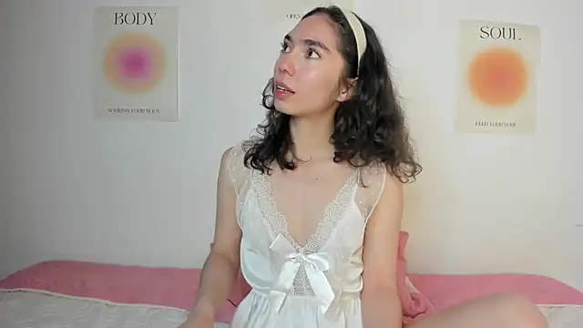 Snapshot of Ana_is_from_Heaven chatting on 10/02/25, 10:33 Ana is from Heaven online show from 10/02/25, 10:33