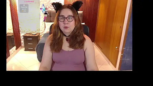 chloe prg online show from 09/09/25, 05:07