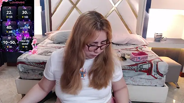 chloe prg online show from 07/25/26, 03:59