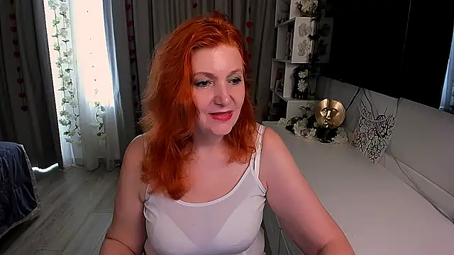 Fire-Fox-One online show from 09/24/25, 06:39