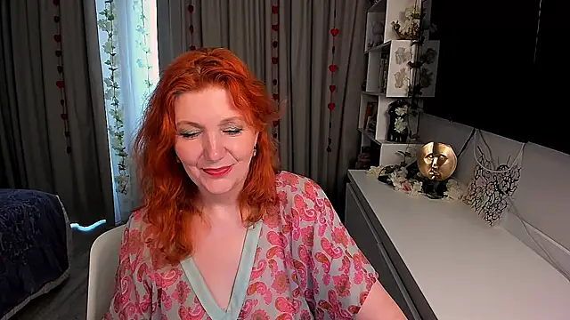 Fire-Fox-One online show from 09/28/25, 07:36