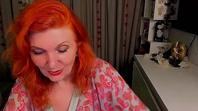 Fire-Fox-One online show from 10/06/25, 07:33