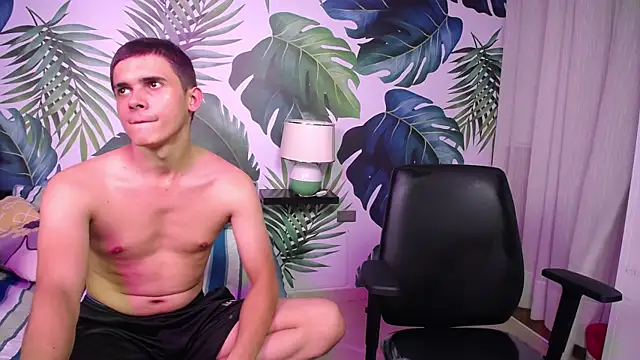 Snapshot of Gurvinder_1 chatting on 01/18/25, 01:30 Gurvinder 1 online show from 01/18/25, 01:30