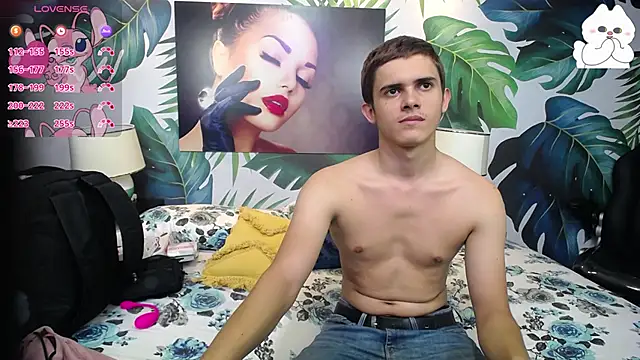 Snapshot of Gurvinder_1 chatting on 02/07/25, 07:06 Gurvinder 1 online show from 02/07/25, 07:06