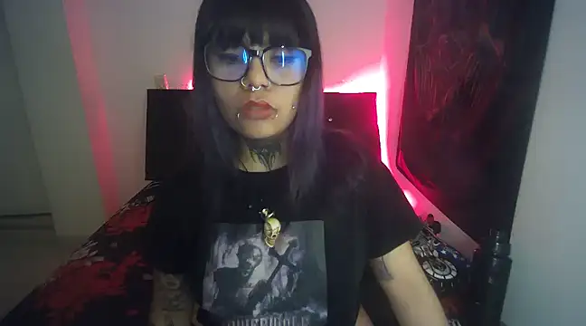 Snapshot of Eta_carinae chatting on 12/30/24, 03:47 Eta carinae online show from 12/30/24, 03:47