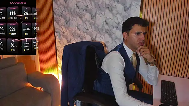 Hideintheoffice online show from 10/11/25, 11:47