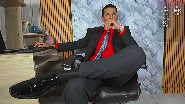 Hideintheoffice online show from 05/23/26, 01:33