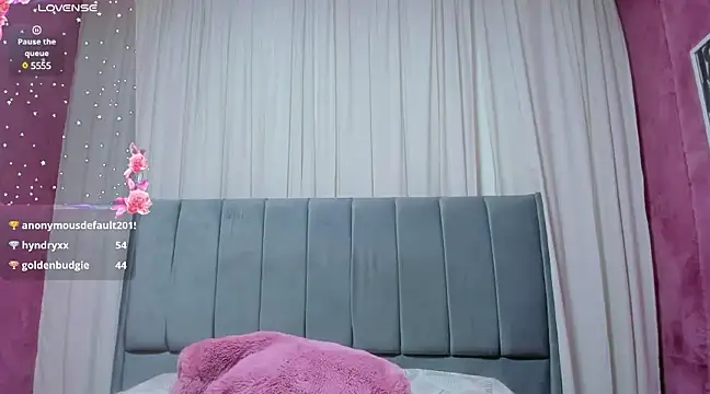 Snapshot of Maddy_bennet chatting on 12/29/24, 11:29 Maddy bennet online show from 12/29/24, 11:29