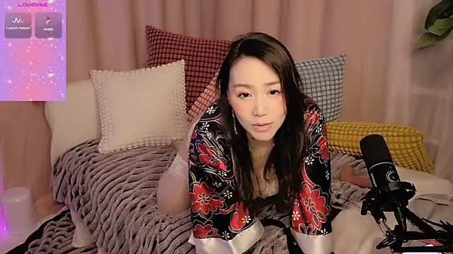 Snapshot of baobaomiqi_linger chatting on 02/09/25, 05:08 baobaomiqi linger online show from 02/09/25, 05:08