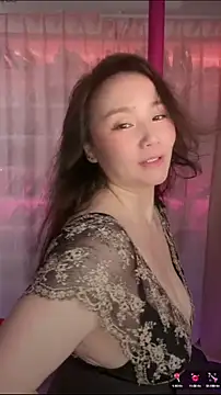 Snapshot of baobaomiqi_linger chatting on 09/15/25, 05:02 baobaomiqi linger online show from 09/15/25, 05:02