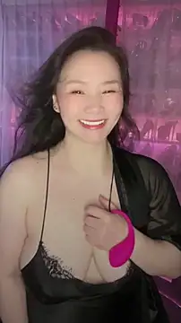 Snapshot of baobaomiqi_linger chatting on 09/24/25, 04:32 baobaomiqi linger online show from 09/24/25, 04:32