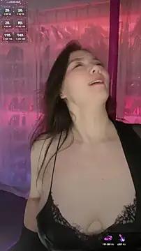 Snapshot of baobaomiqi_linger chatting on 10/06/25, 04:37 baobaomiqi linger online show from 10/06/25, 04:37