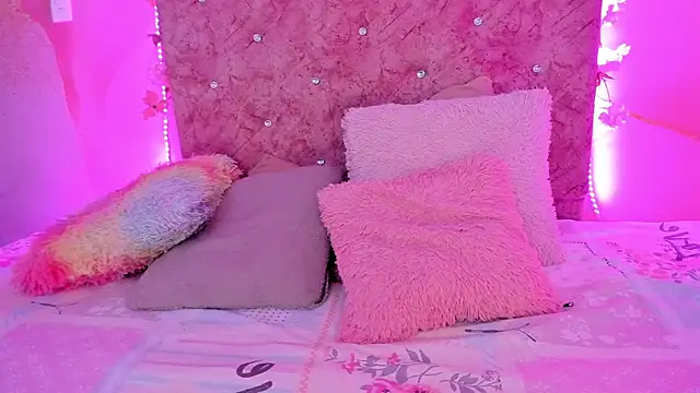 vivi  dol  online show from 02/14/25, 07:12