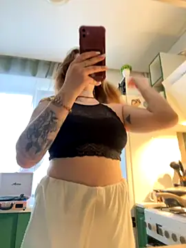 MayaMystic online show from 10/29/25, 01:13