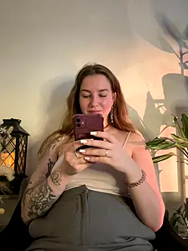 MayaMystic online show from 11/18/25, 11:36