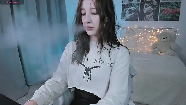 Snapshot of Lissa_Meow_ chatting on 09/18/25, 04:36 Lissa Meow online show from 09/18/25, 04:36