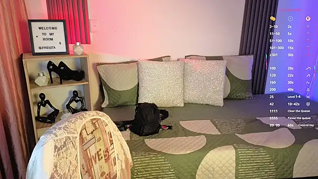 Snapshot of Fresita_Rosita chatting on 10/06/25, 12:02 Fresita Rosita online show from 10/06/25, 12:02