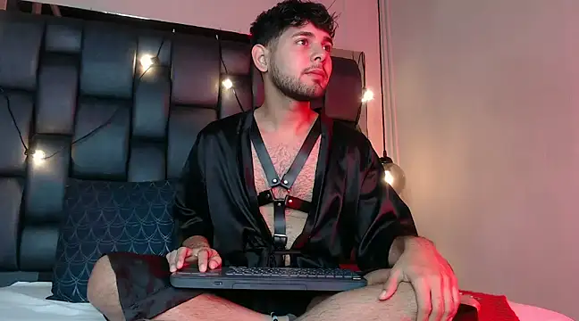 Snapshot of Samir_bear chatting on 01/23/25, 12:41 Samir bear online show from 01/23/25, 12:41