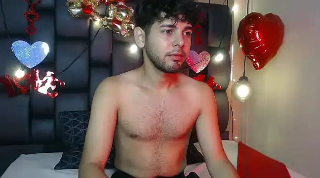 Snapshot of Samir_bear chatting on 02/13/25, 12:21 Samir bear online show from 02/13/25, 12:21